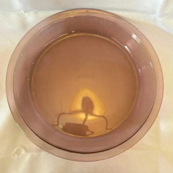 Set of 2 Pyrex #209 9” inch Glass Pie Baking Plates Amethyst Purple & Cranberry - Picture 5 of 7